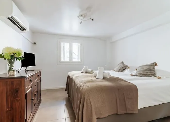 Beau Rez De Jardin- Suquet - Clim- Calme - Lumineux- 15 Minutes Palais Des Festival Lejlighed Cannes