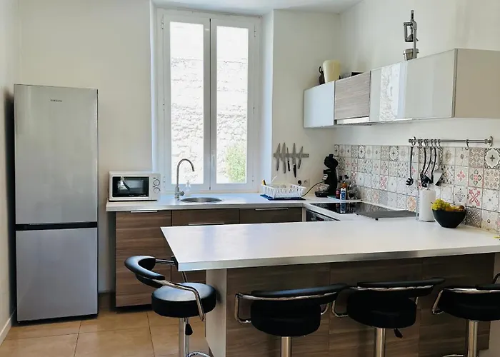 Beau Rez De Jardin- Suquet - Clim- Calme - Lumineux- 15 Minutes Palais Des Festival * Cannes